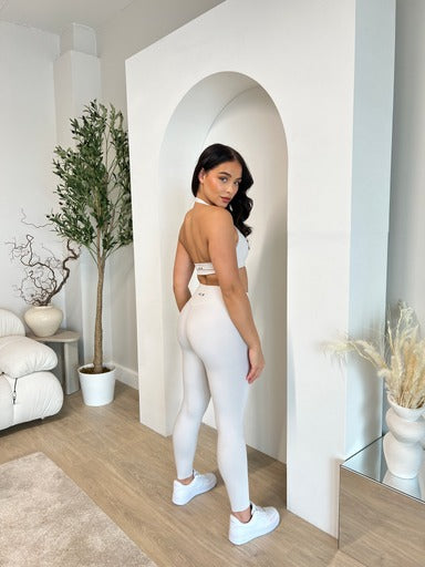 MINK WHITE BACKLESS SET